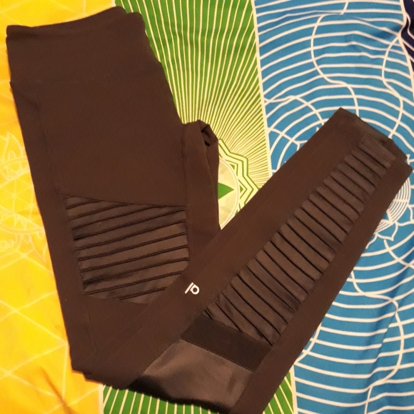 Alo (M) Anthracite Moto legging - Picture 6 of 8